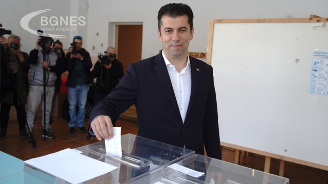 Kiril Petkov votes in the Local Elections runoff in Sofia on 05 11 2023